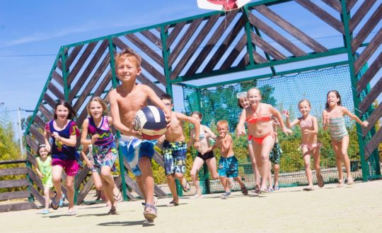 Neptune: vuurwerkshow tot miniclub