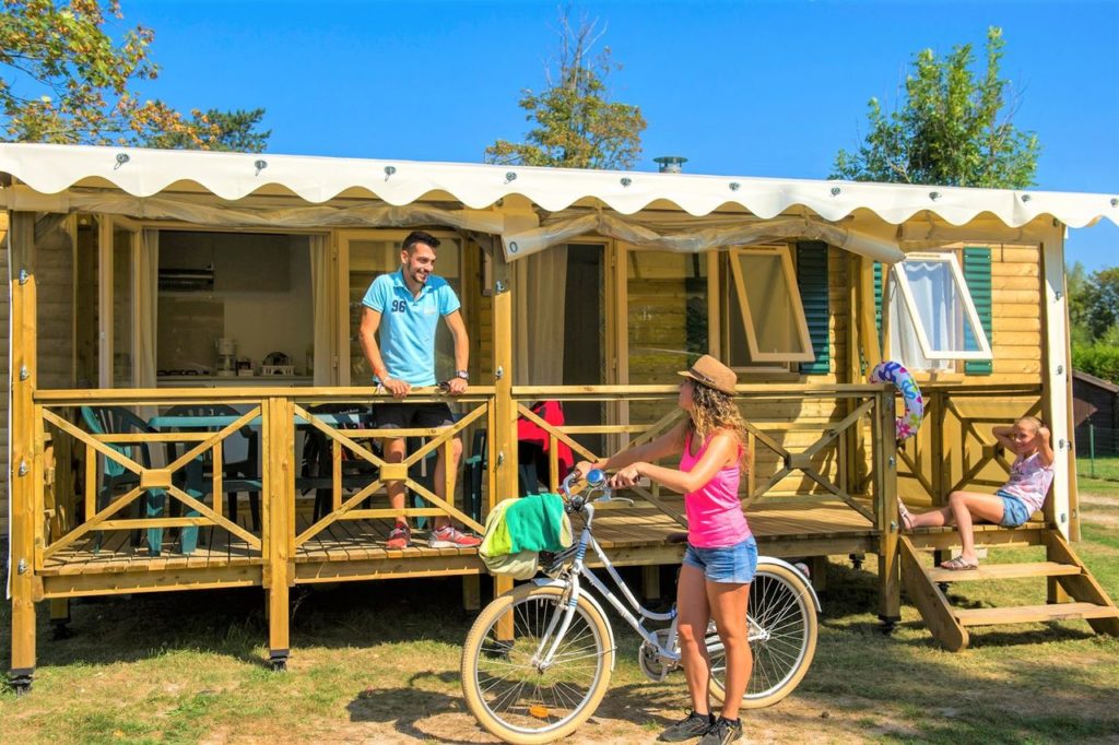 Foto van Capfun Lodge op Camping de Fruithof